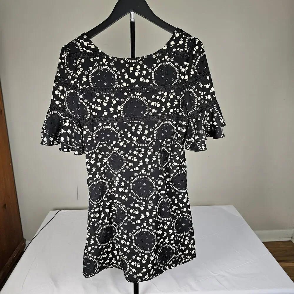 Free People Black Floral Boho Mini Dress‎ Size 4 Ruffle Sleeve Lace Trim